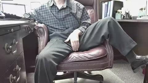 nikolas send dm for an appointment online show from January 7, 2026, 5:37 pm