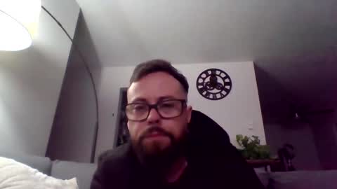 Shortkingswing online show from October 3, 2025, 7:49 am