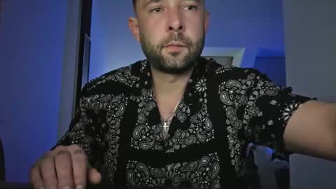 shouu516564 online show from April 5, 2026, 7:33 pm