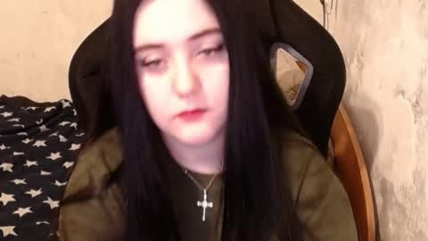 Snapshot of show_for_you chatting on December 11, 2024, 11:51 am show_for_you online show from December 11, 2024, 11:51 am