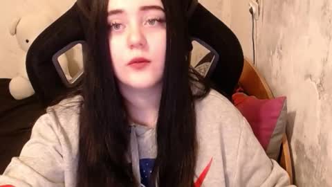 Snapshot of show_for_you chatting on January 8, 2025, 11:21 am show_for_you online show from January 8, 2025, 11:21 am