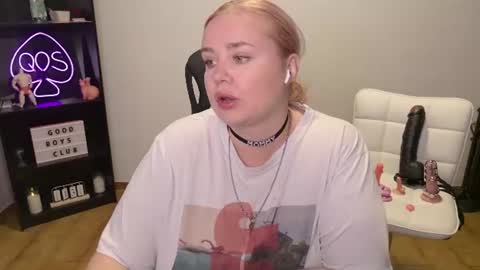 Mimi   online show from June 14, 2026, 5:15 pm