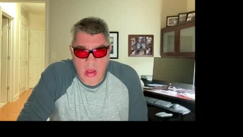 Snapshot of showmet chatting on March 22, 2026, 4:05 am Chicago Guy online show from March 22, 2026, 4:05 am