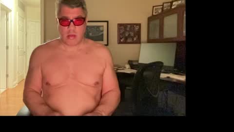 Snapshot of showmet chatting on April 3, 2026, 4:54 am Chicago Guy online show from April 3, 2026, 4:54 am