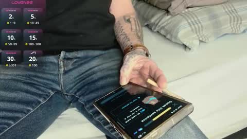 Snapshot of showoffjay46 chatting on February 9, 2026, 11:31 pm showofjay online show from February 9, 2026, 11:31 pm