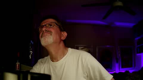 shrewtamer online show from October 1, 2025, 2:06 am