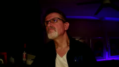 shrewtamer online show from October 2, 2025, 3:02 am