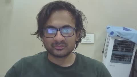 shubhamkhandelwal123 online show from April 7, 2026, 9:10 am