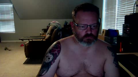Snapshot of shughes740 chatting on July 7, 2026, 10:36 pm shughes740 online show from July 7, 2026, 10:36 pm