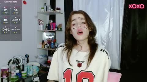 Shun White online show from December 8, 2024, 3:32 am