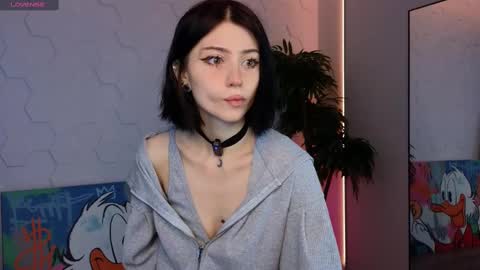 shungglebun online show from March 4, 2025, 4:17 am