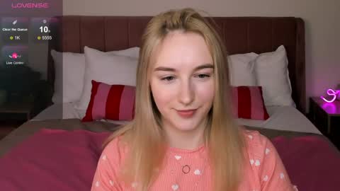 Snapshot of shy__polly chatting on May 15, 2026, 11:56 pm Polly online show from May 15, 2026, 11:56 pm