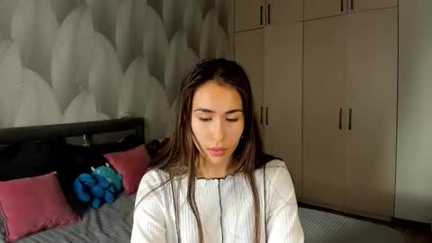 Mika online show from September 21, 2025, 3:30 am