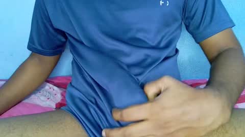 Snapshot of shy_eyes_ chatting on December 5, 2024, 1:28 pm shyeyes online show from December 5, 2024, 1:28 pm