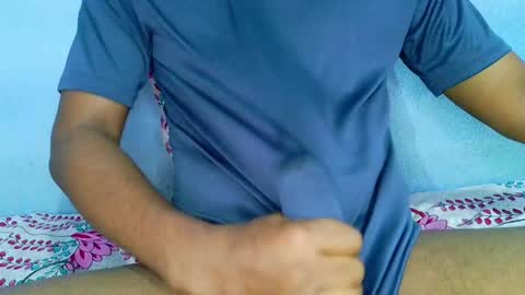 Snapshot of shy_eyes_ chatting on December 23, 2024, 2:56 am shyeyes online show from December 23, 2024, 2:56 am