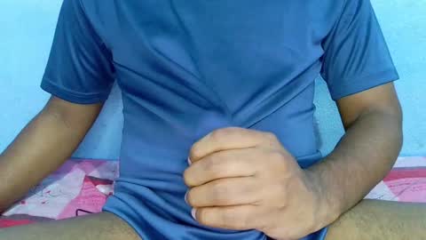 Snapshot of shy_eyes_ chatting on December 24, 2024, 4:40 pm shyeyes online show from December 24, 2024, 4:40 pm