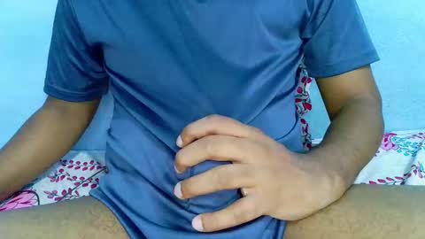 Snapshot of shy_eyes_ chatting on February 22, 2025, 2:19 pm shyeyes online show from February 22, 2025, 2:19 pm