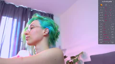  HI i am Marcy online show from September 30, 2025, 1:27 pm