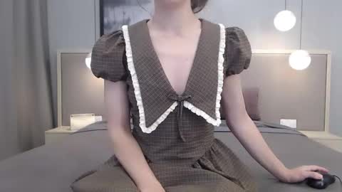 shy_schoolgirl_ online show from October 27, 2025, 2:43 pm