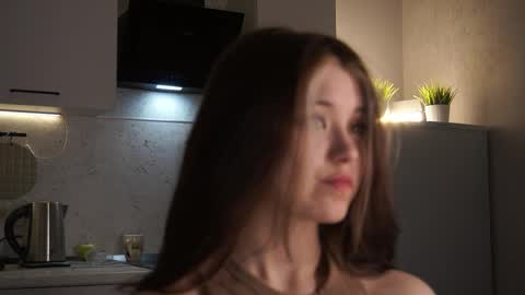 Akemi online show from May 19, 2026, 5:19 pm