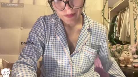 Angeline 3  independent come here when am horny... online show from September 27, 2025, 5:01 am