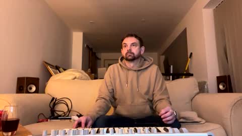 Snapshot of shyb35 chatting on January 19, 2025, 1:10 am shyb35 online show from January 19, 2025, 1:10 am