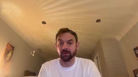 Snapshot of shyb35 chatting on November 8, 2025, 7:45 pm shyb35 online show from November 8, 2025, 7:45 pm