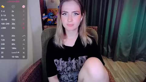 Effie online show from October 19, 2025, 7:42 am