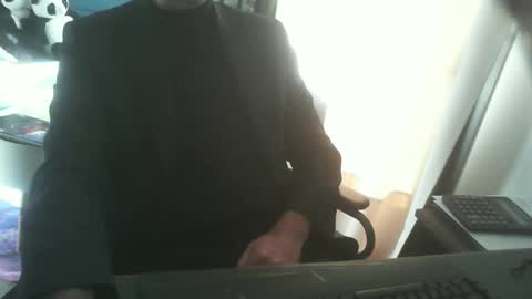 Snapshot of shyfrenchcock chatting on December 9, 2024, 9:49 am shyfrenchcock online show from December 9, 2024, 9:49 am