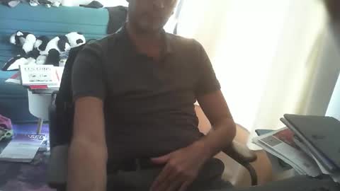 Snapshot of shyfrenchcock chatting on October 17, 2025, 1:03 pm shyfrenchcock online show from October 17, 2025, 1:03 pm