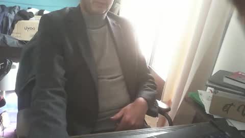 shyfrenchcock online show from January 15, 2026, 1:37 pm