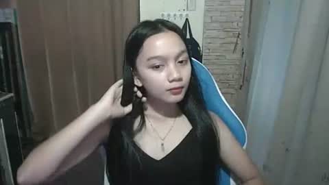 kaira online show from October 25, 2025, 2:52 am