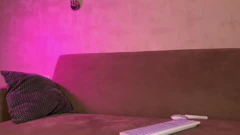 Amelia online show from January 9, 2026, 7:15 pm