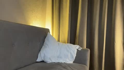 Amelia online show from March 27, 2026, 7:24 pm