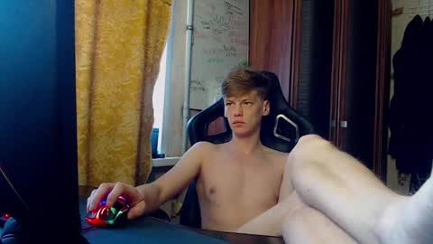 Snapshot of shyredstar chatting on February 18, 2026, 5:03 am Tom and Betty online show from February 18, 2026, 5:03 am