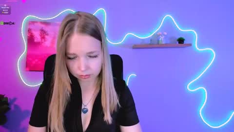 sia_moon1 online show from May 22, 2026, 9:59 am