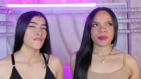 Siara and Zoe tattoo online show from April 7, 2026, 12:22 am