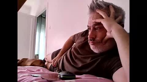 sibemolx online show from October 1, 2025, 2:45 pm