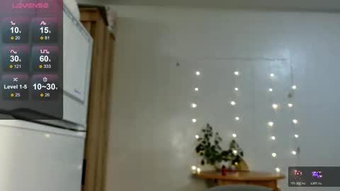 Snapshot of siberian_girl_ chatting on November 23, 2025, 4:23 am Eva online show from November 23, 2025, 4:23 am