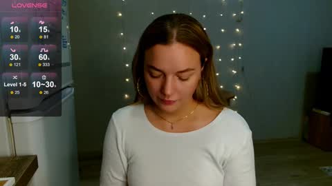 Snapshot of siberian_girl_ chatting on December 5, 2025, 2:42 am Eva online show from December 5, 2025, 2:42 am