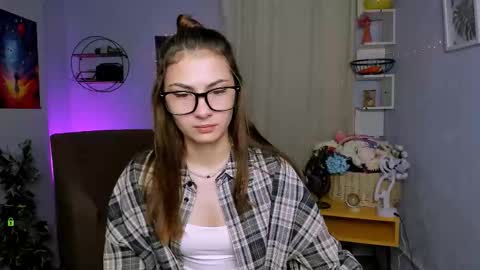 silicia online show from February 3, 2026, 1:49 pm