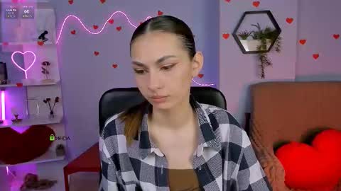 silicia online show from February 17, 2026, 1:18 pm