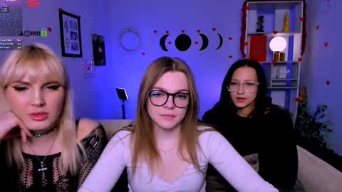 silicia online show from February 22, 2026, 8:07 pm