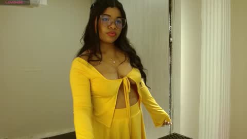 Snapshot of sienna_valexx chatting on October 3, 2025, 11:07 am Sienna online show from October 3, 2025, 11:07 am