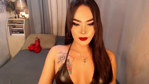 Snapshot of sierrafina_mcbride chatting on November 26, 2025, 2:40 pm Sierrafina online show from November 26, 2025, 2:40 pm