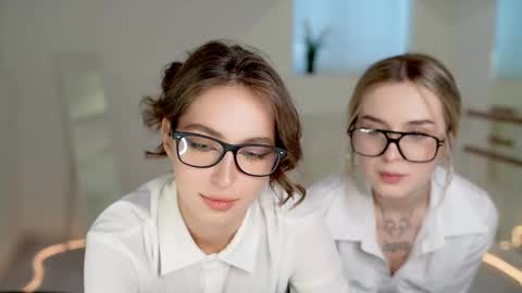 Snapshot of silent_chill chatting on February 9, 2025, 10:42 am Chilli online show from February 9, 2025, 10:42 am