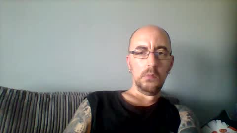 Silent V online show from October 17, 2025, 11:57 am