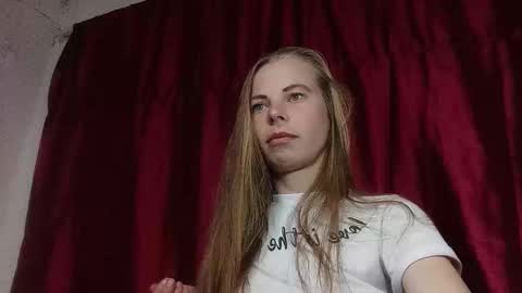 JULIANA online show from March 15, 2026, 10:16 pm