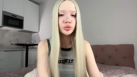 Snapshot of siliconepornstar chatting on October 1, 2025, 5:52 pm Diana  online show from October 1, 2025, 5:52 pm