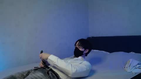 Snapshot of silinti chatting on December 15, 2025, 9:46 am Silinti online show from December 15, 2025, 9:46 am